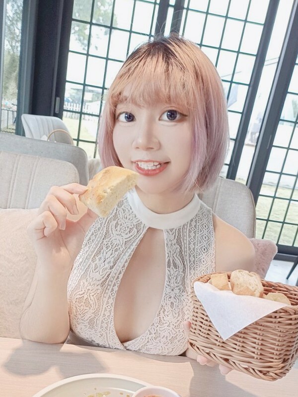 網美必去桃園景觀餐廳推薦 貓禾咖啡廳/親子咖啡廳/寵物友善空間 有療癒貓咪跟好拍照的空間!! 還有超好吃的美食!! 真的是私藏名單拉~~