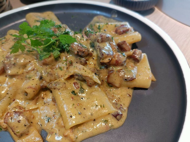 網美必去桃園景觀餐廳推薦 貓禾咖啡廳/親子咖啡廳/寵物友善空間 有療癒貓咪跟好拍照的空間!! 還有超好吃的美食!! 真的是私藏名單拉~~