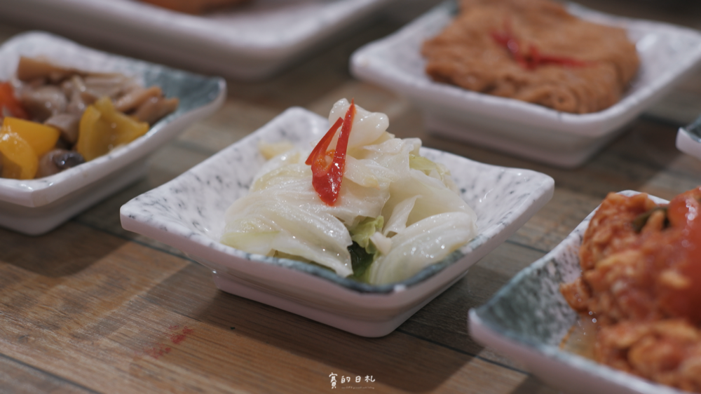 有一腿火烤美食工坊便當專賣店 台中北區便當 台中便當推薦 賽的日札 台中小吃 3788.png