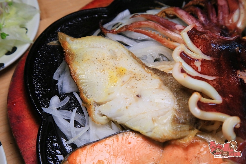 【台南美食】肉食怪的最愛!加飯加麵不用錢,還有泰式珍奶自助吧吃到飽:19House炙燒牛排 - 熱血玩台南。跳躍新世界