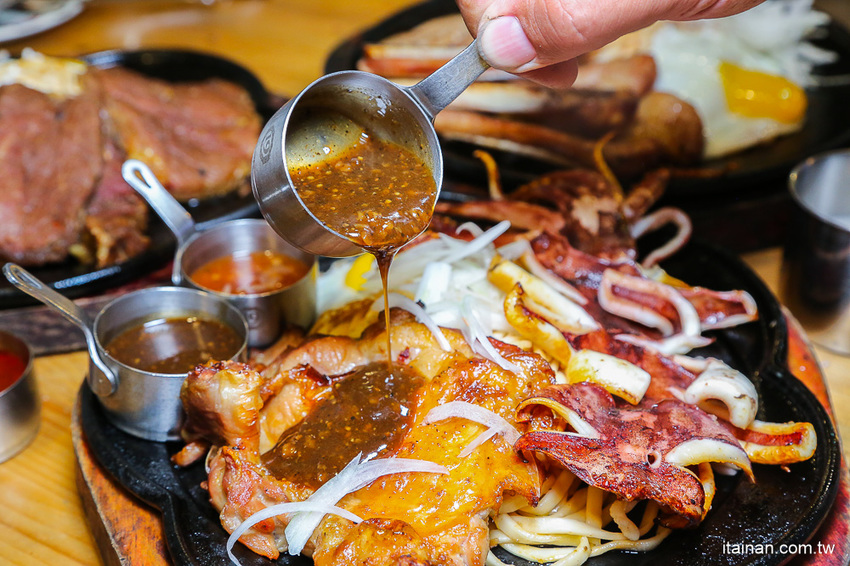 台南超人氣大份量平價牛排店!「19House炙燒牛排仁德店」加麵加飯不加價、超多主餐可選擇、歡樂吧無限! - 台南好Food遊