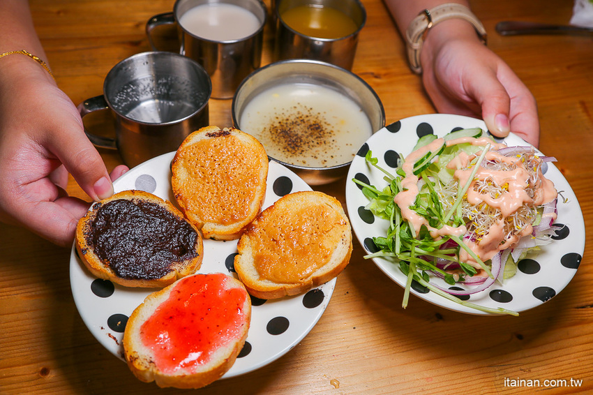 台南超人氣大份量平價牛排店!「19House炙燒牛排仁德店」加麵加飯不加價、超多主餐可選擇、歡樂吧無限! - 台南好Food遊