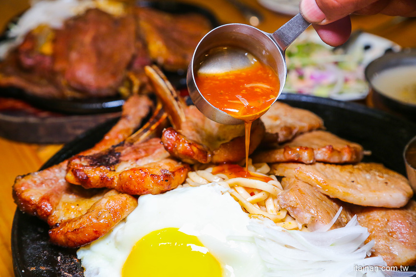 台南超人氣大份量平價牛排店!「19House炙燒牛排仁德店」加麵加飯不加價、超多主餐可選擇、歡樂吧無限! - 台南好Food遊