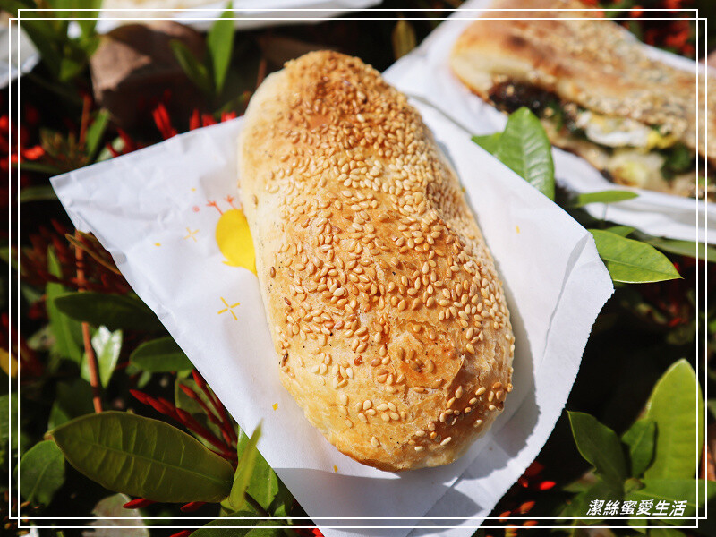 三赫燒餅-台南永康/狂掉芝麻~招牌老麵蔥燒餅必點!大排長龍也甘願等待