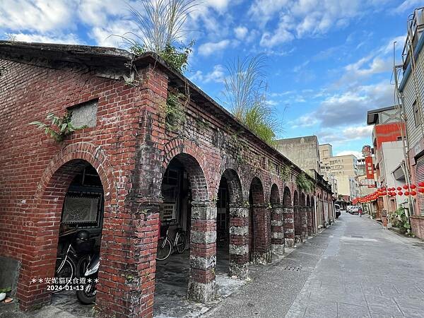 宜蘭縣頭城鎮【宜蘭。頭城】宜蘭必吃的千層蛋糕 & 一點都不無聊的頭城．Tjuku cafe 啾咕咖啡 & 頭城老街