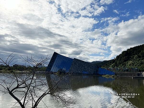 宜蘭縣頭城鎮【宜蘭。頭城】宜蘭必吃的千層蛋糕 & 一點都不無聊的頭城．Tjuku cafe 啾咕咖啡 & 頭城老街