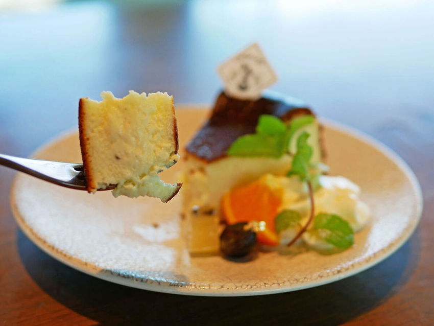 Tjuku cafe 啾咕咖啡_日冕_原味巴斯克烤起司_124212.JPG