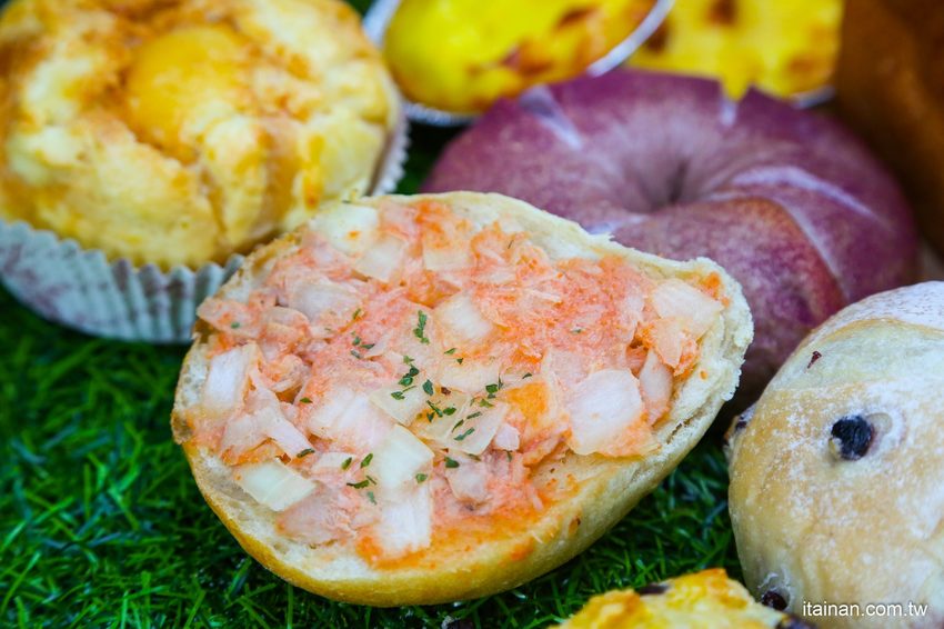 台南麵包烘焙|湖美社區巷弄間的車庫烘焙坊,職人手作烘焙!質感滿分的「V17手感烘焙坊」 - 台南好Food遊