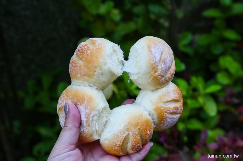 台南麵包烘焙|湖美社區巷弄間的車庫烘焙坊,職人手作烘焙!質感滿分的「V17手感烘焙坊」 - 台南好Food遊