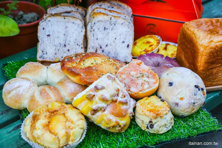 台南麵包烘焙|湖美社區巷弄間的車庫烘焙坊,職人手作烘焙!質感滿分的「V17手感烘焙坊」 - 台南好Food遊