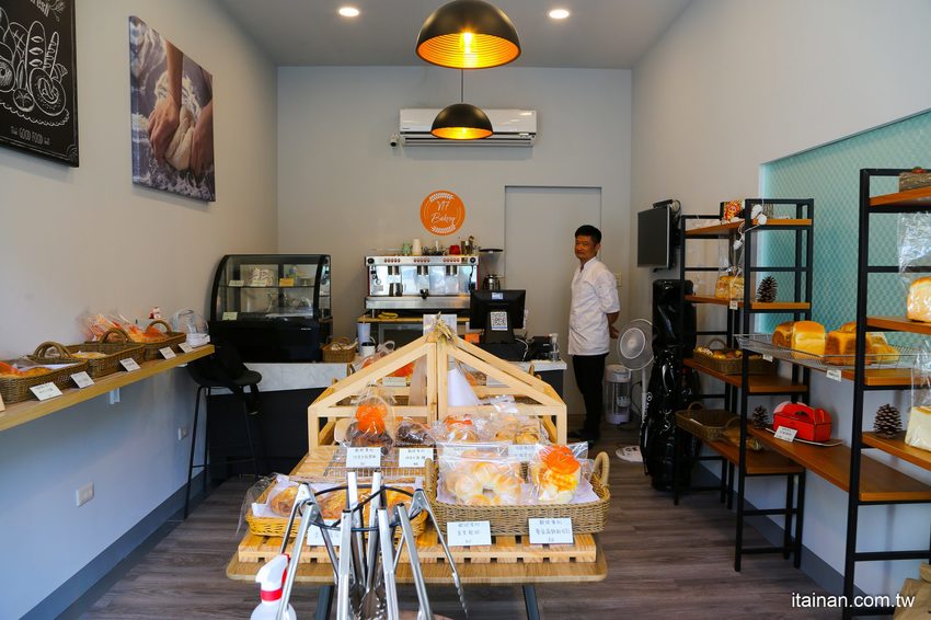 台南麵包烘焙|湖美社區巷弄間的車庫烘焙坊,職人手作烘焙!質感滿分的「V17手感烘焙坊」 - 台南好Food遊
