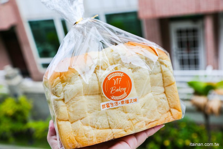 台南麵包烘焙|湖美社區巷弄間的車庫烘焙坊,職人手作烘焙!質感滿分的「V17手感烘焙坊」 - 台南好Food遊