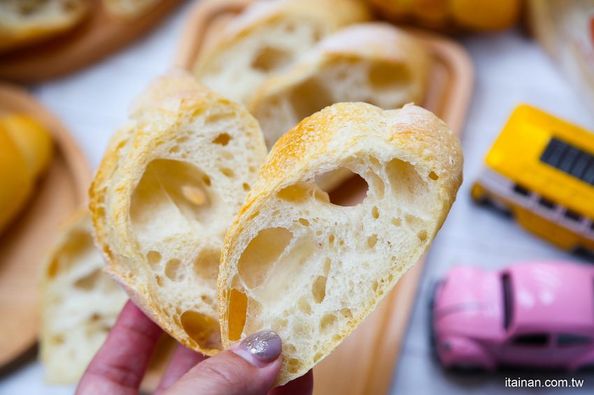 台南麵包烘焙|湖美社區巷弄間的車庫烘焙坊,職人手作烘焙!質感滿分的「V17手感烘焙坊」 - 台南好Food遊