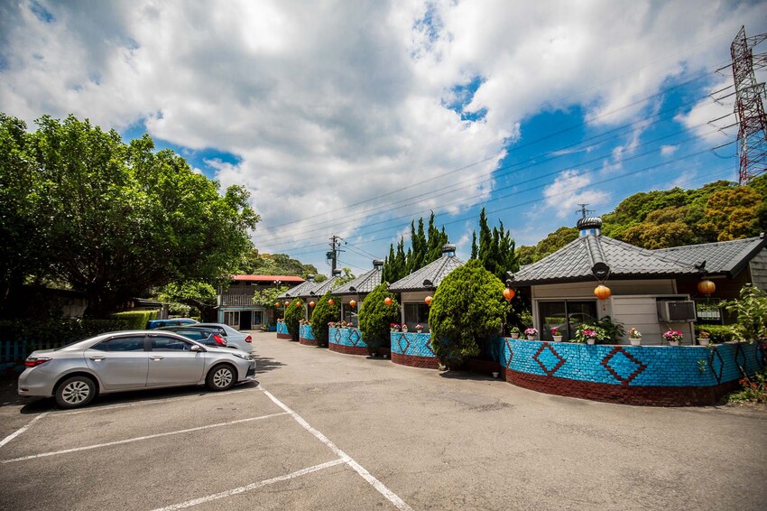 不用去陽明山!龜山虎頭山土雞城必吃隱藏版美食。