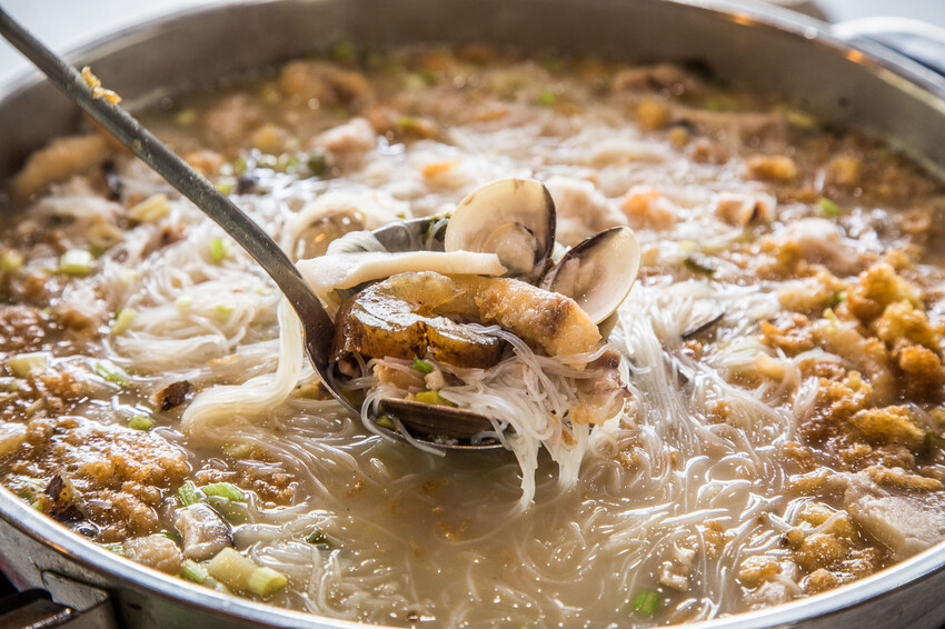 不用去陽明山!龜山虎頭山土雞城必吃隱藏版美食。