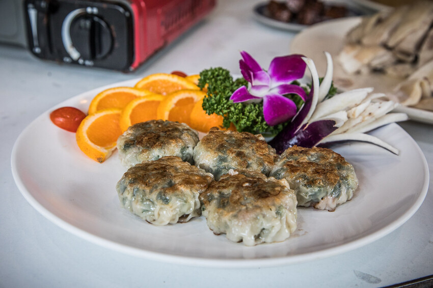 不用去陽明山!龜山虎頭山土雞城必吃隱藏版美食。