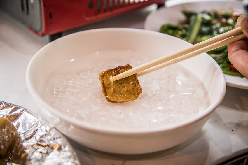 不用去陽明山!龜山虎頭山土雞城必吃隱藏版美食。