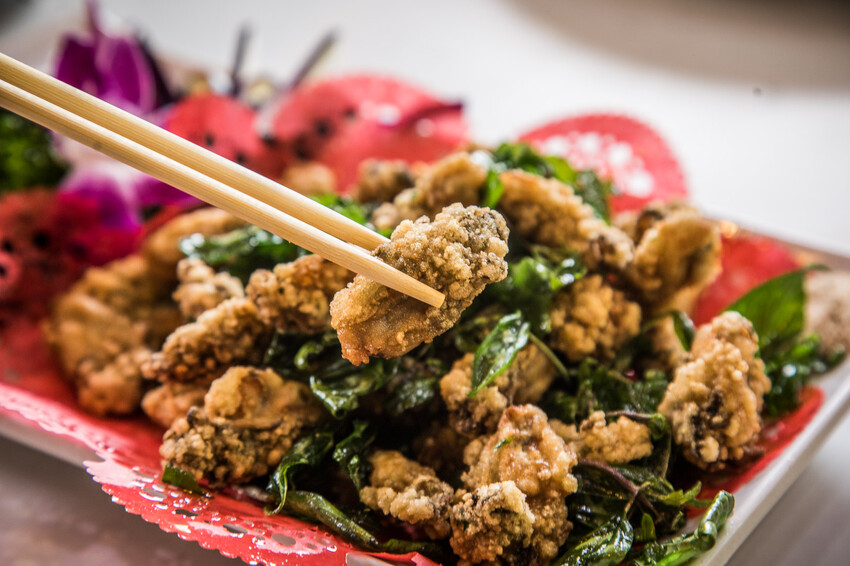 不用去陽明山!龜山虎頭山土雞城必吃隱藏版美食。