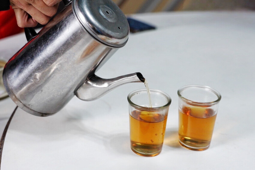 虎頭山土雞城｜2024玻璃屋土雞城！佔地近2000坪！海鮮芋頭米粉鍋超大盆 @艾瑪  吃喝玩樂札記