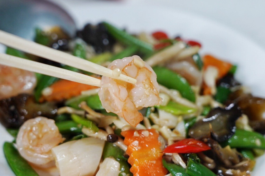 虎頭山土雞城｜2024玻璃屋土雞城！佔地近2000坪！海鮮芋頭米粉鍋超大盆 @艾瑪  吃喝玩樂札記