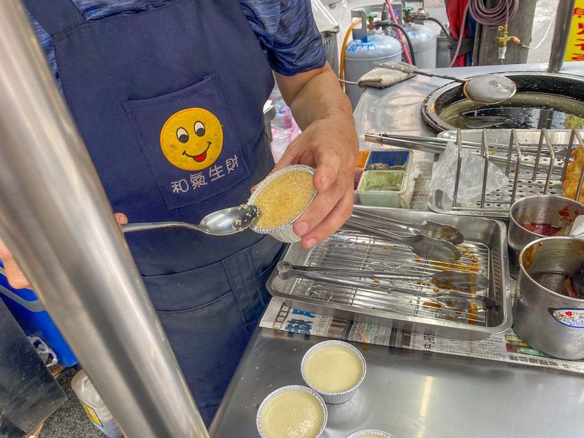 中和南勢角興南夜市口 炸蛋蔥油餅 焦糖烤布蕾12.jpg