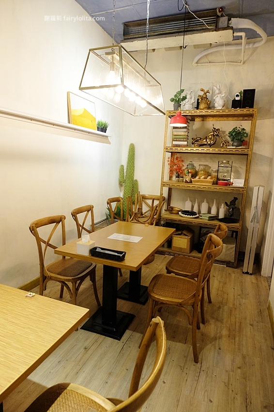 蒜酒李 Pasta&Beer。只要170元!澎湃海鮮用料整碗舖滿滿,首創義大利麵結合精釀啤酒,全桃園第一家! @蹦啾♥謝蘿莉 La vie heureuse