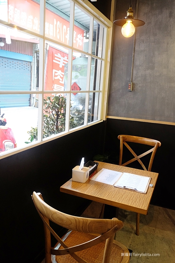 蒜酒李 Pasta&Beer。只要170元!澎湃海鮮用料整碗舖滿滿,首創義大利麵結合精釀啤酒,全桃園第一家! @蹦啾♥謝蘿莉 La vie heureuse