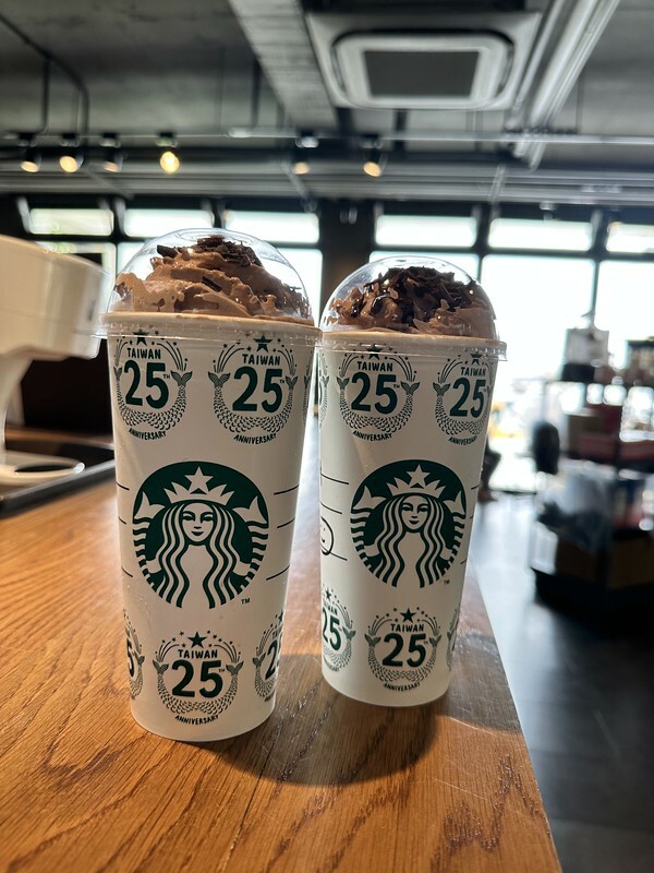 【台灣,連江縣,南竿鄉】全台最北端「星巴克馬祖門市」,坐擁美景與暖氣。(馬祖咖啡館/咖啡館)