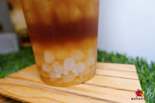 [食記] 新竹東區-墨耳木耳飲品｜新竹店  木耳檸檬新鮮健康 蘆薈羅勒籽寒天晶球口感三重奏 有果肉的多多百香 珍珠紅茶拿鐵香醇軟Q