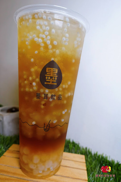 [食記] 新竹東區-墨耳木耳飲品｜新竹店  木耳檸檬新鮮健康 蘆薈羅勒籽寒天晶球口感三重奏 有果肉的多多百香 珍珠紅茶拿鐵香醇軟Q