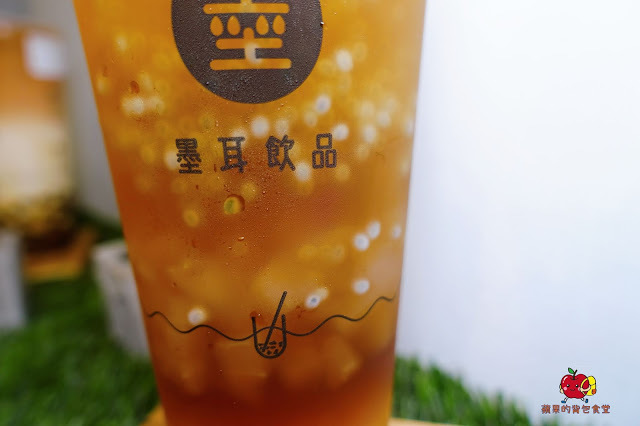[食記] 新竹東區-墨耳木耳飲品｜新竹店  木耳檸檬新鮮健康 蘆薈羅勒籽寒天晶球口感三重奏 有果肉的多多百香 珍珠紅茶拿鐵香醇軟Q