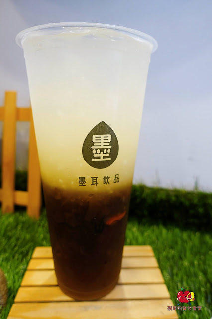 [食記] 新竹東區-墨耳木耳飲品｜新竹店  木耳檸檬新鮮健康 蘆薈羅勒籽寒天晶球口感三重奏 有果肉的多多百香 珍珠紅茶拿鐵香醇軟Q