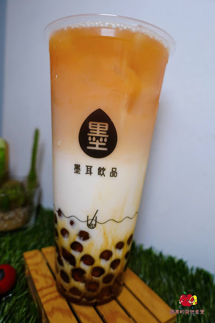 [食記] 新竹東區-墨耳木耳飲品｜新竹店  木耳檸檬新鮮健康 蘆薈羅勒籽寒天晶球口感三重奏 有果肉的多多百香 珍珠紅茶拿鐵香醇軟Q