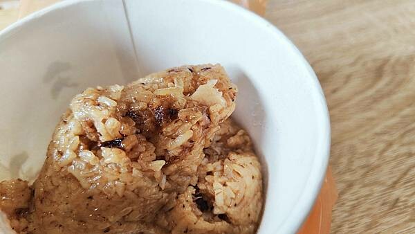 【板橋肉粽】燒肉粽大賣場-1顆肉粽只要40元,還有包肉包香菇哦