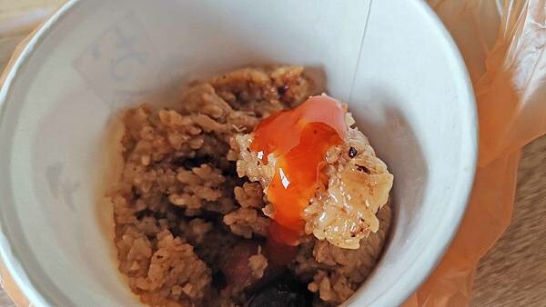 【板橋肉粽】燒肉粽大賣場-1顆肉粽只要40元,還有包肉包香菇哦