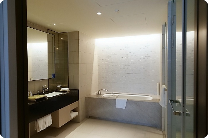 /tmp/phpzTnjHT /tmp/phpzTnjHT