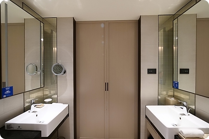 /tmp/phpc6cku8 /tmp/phpc6cku8