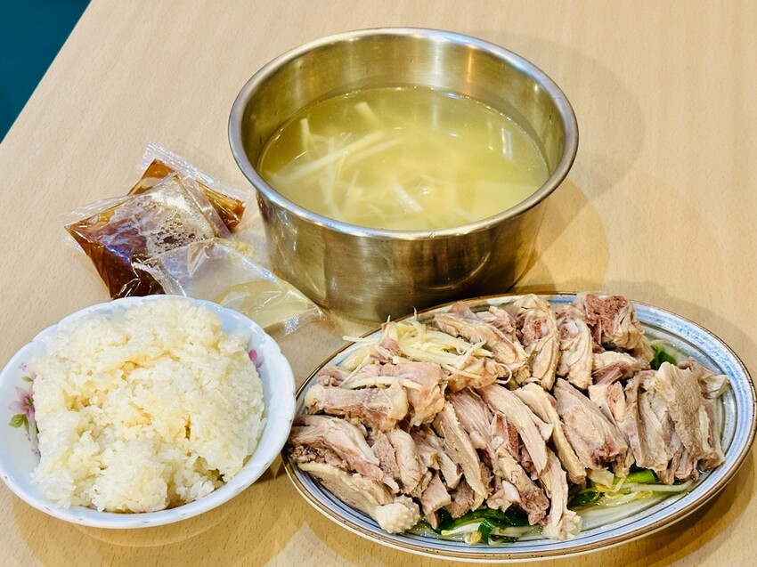 新營阿添鵝肉30年老店外帶超人氣,阿添鵝肉超佛心。