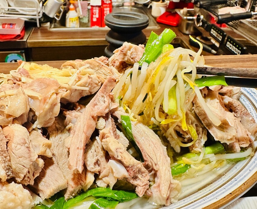 新營阿添鵝肉30年老店外帶超人氣,阿添鵝肉超佛心。