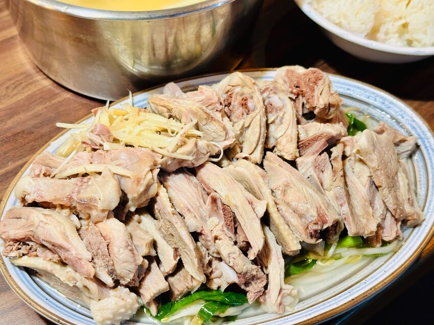 新營阿添鵝肉30年老店外帶超人氣,阿添鵝肉超佛心。