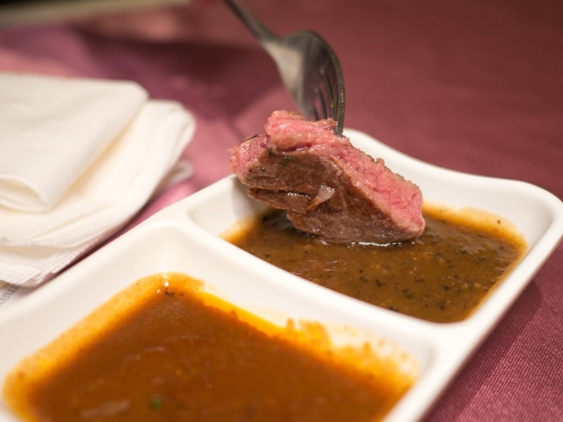 【台北中山】御書園食尚牛排，超有品質的中山老字號排餐！中山牛排推薦！