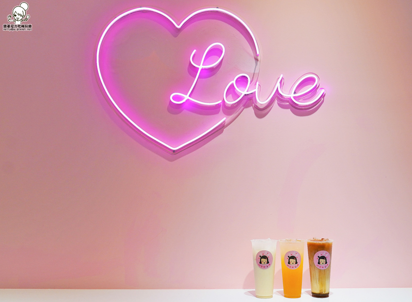 被愛衝昏頭 焦糖布蕾 紅心芭樂 高雄飲品 手搖飲料 創新 網美