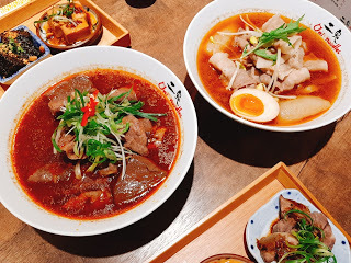 【板橋美食】─二鬼麵舖🍜府中店麻辣黑牛嫩肩、青麻香草豬五花、泰式奶茶