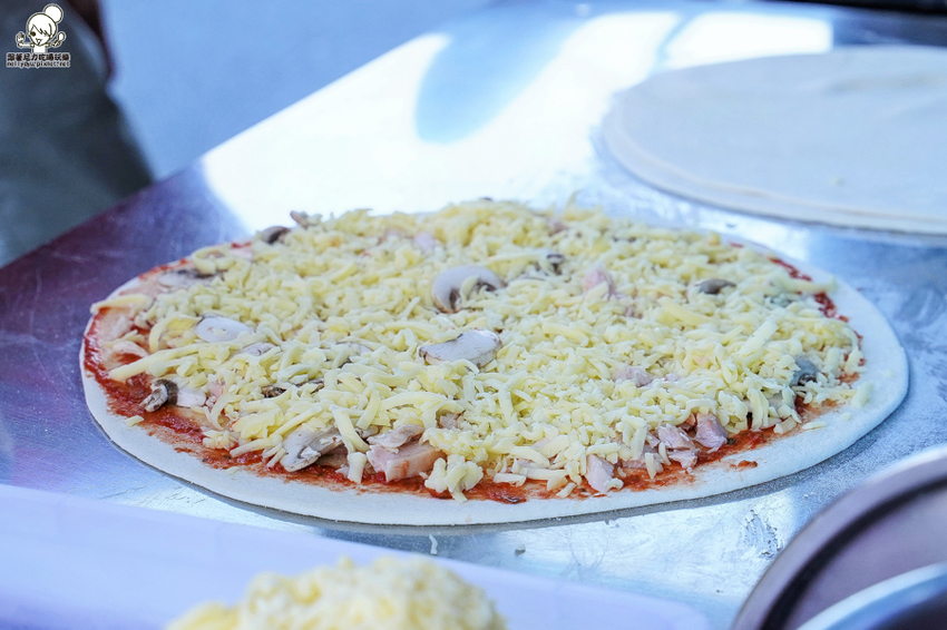 墾丁美食 親子 披薩 手工 窯烤 超人氣 排隊 恆春 旅遊 必吃