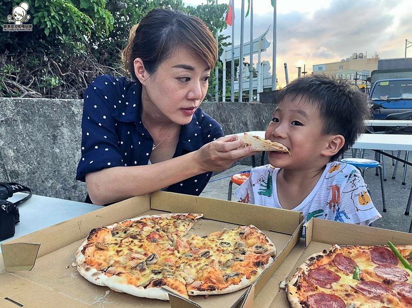 墾丁美食 親子 披薩 手工 窯烤 超人氣 排隊 恆春 旅遊 必吃