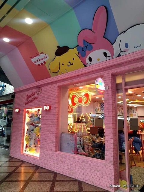 The global first Hello Kitty & 7-11 co-brand convenience store at Taipei, Taiwan, SJKen, Jul 21, 2020