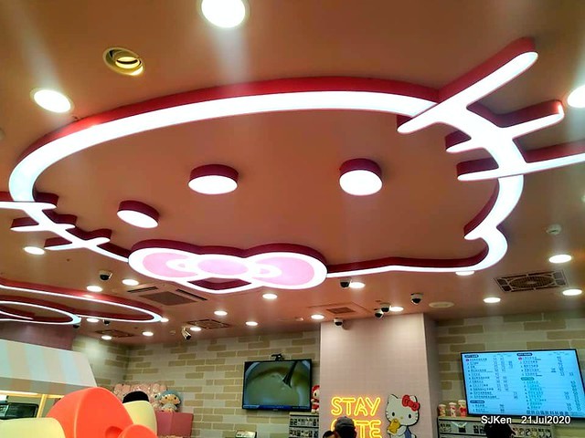 The global first Hello Kitty & 7-11 co-brand convenience store at Taipei, Taiwan, SJKen, Jul 21, 2020