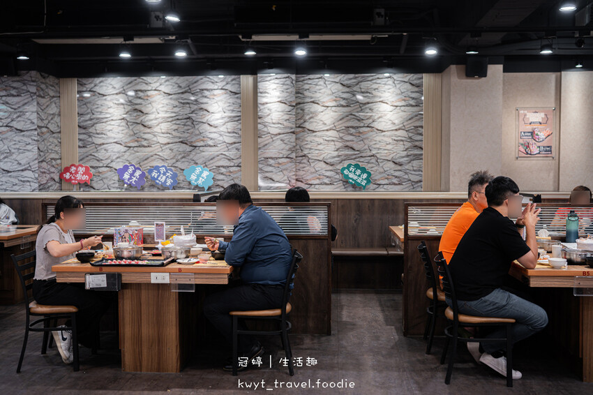 嘉義西區火鍋推薦_火鍋世家嘉義尊爵店,280元起火鍋放題,蔬