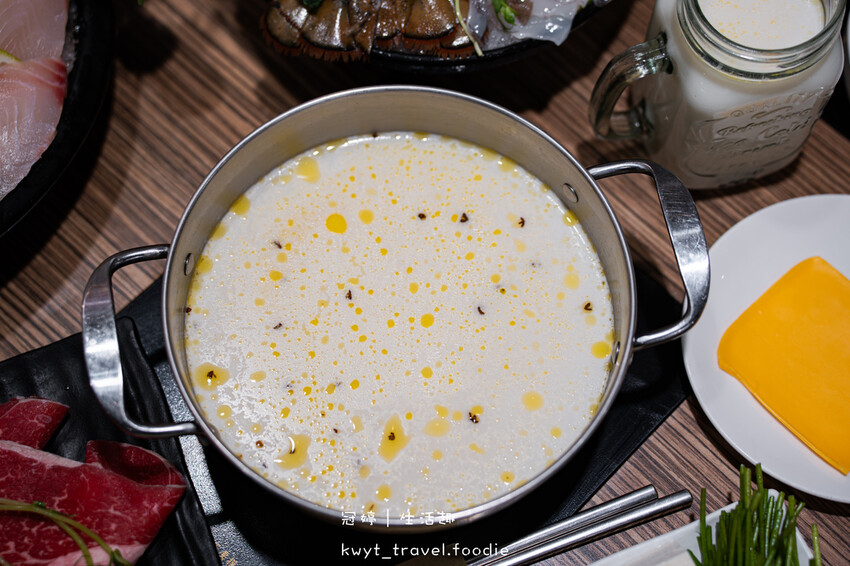 嘉義西區火鍋推薦_火鍋世家嘉義尊爵店,280元起火鍋放題,蔬