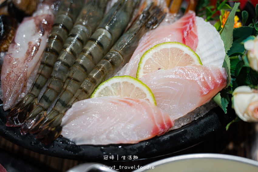 嘉義西區火鍋推薦_火鍋世家嘉義尊爵店,280元起火鍋放題,蔬